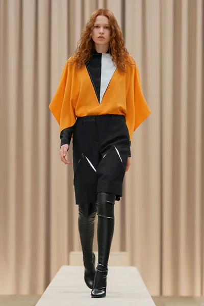 Look 33
